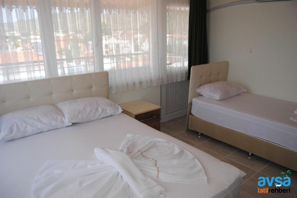 Avsa Motel Île de Marmara Extérieur photo